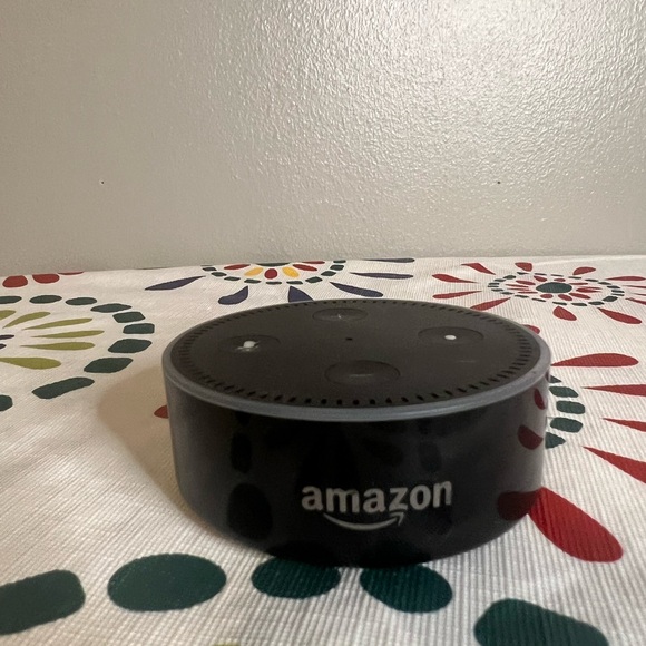 Amazon Echo Dot (2nd Generation) Smart Speaker - Black (Speaker Only) - Picture 1 of 5